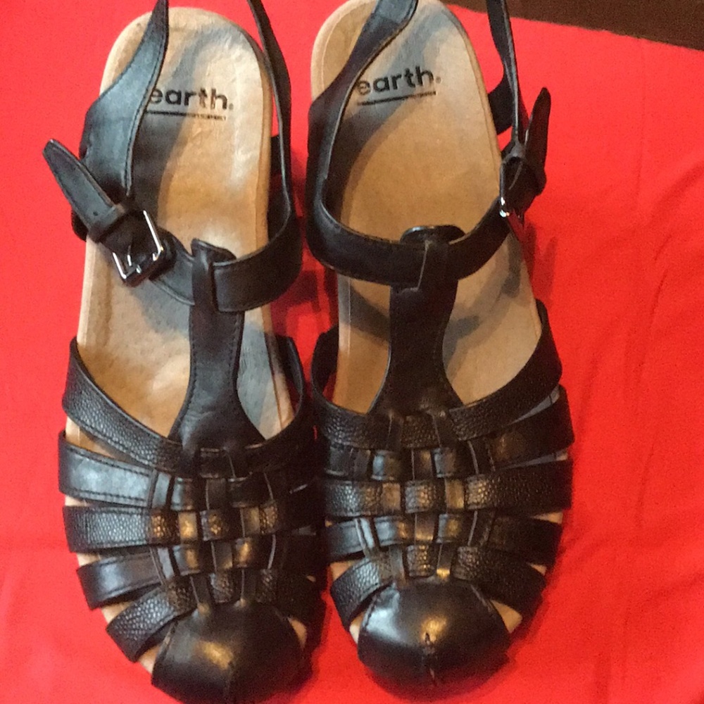 Earth Cerris Platform sandal